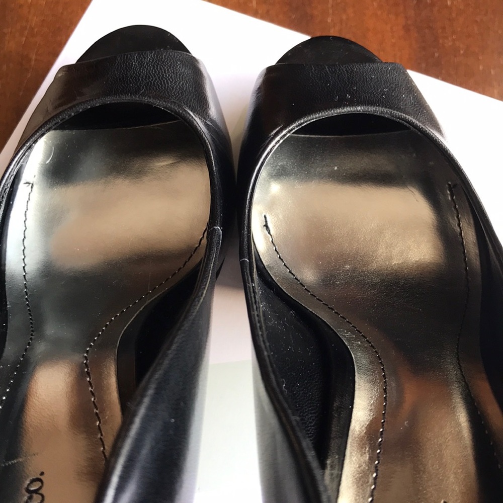 EUC Pep-toe Black Heals ❣️ - Picture 4 of 6